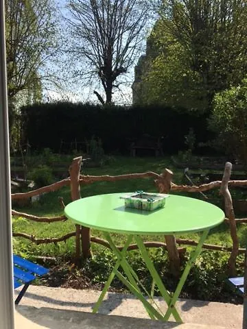 Henri Bed & Breakfast 3*